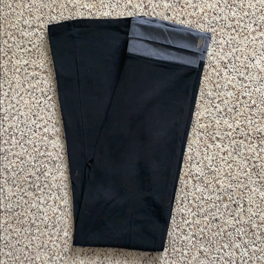 Victoria’s Secret boot cut yoga pants